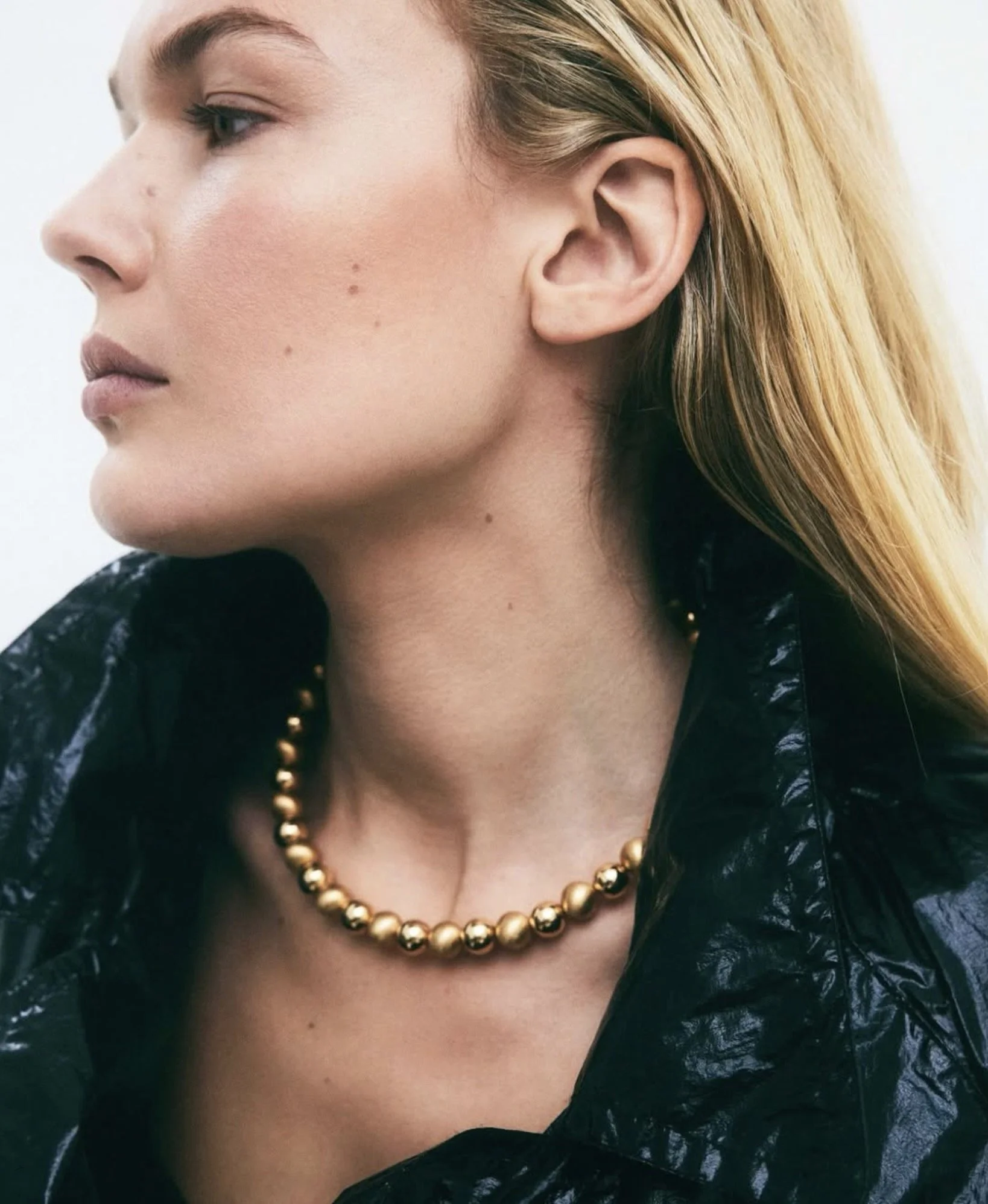 Lula Magazine - Alexandra Utzmann - Makeup artist: Camille Arnaud