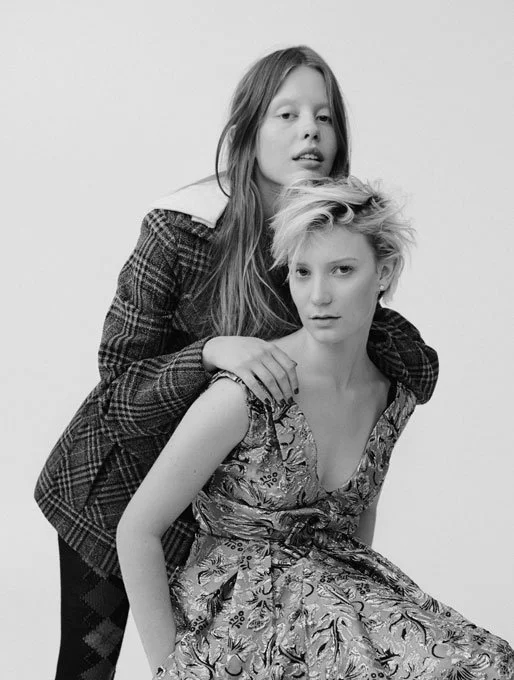 Mia Goth & Mia Wasikowska