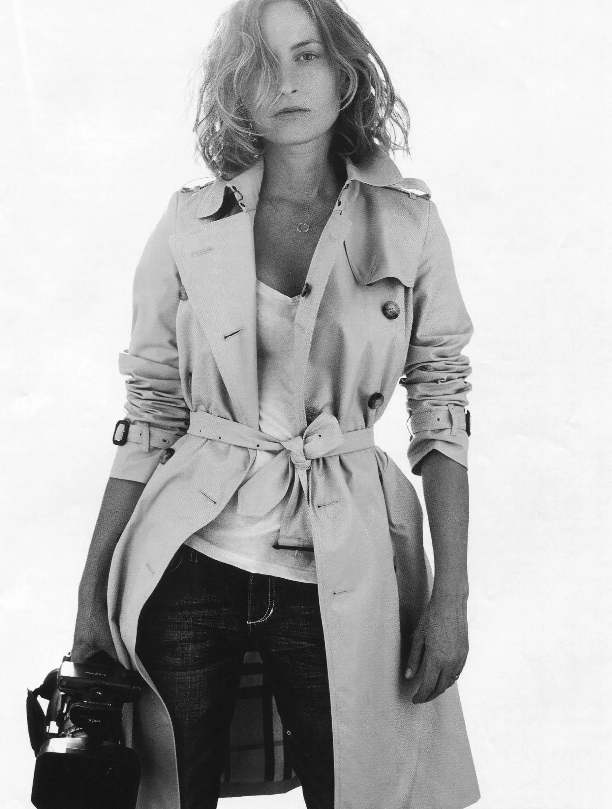 Zoé Cassavetes - Makeup Artist: Corinne Clanet