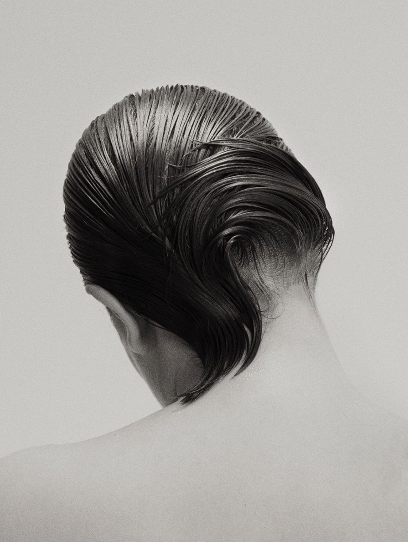 Hair Stylist: Vincent de Moro