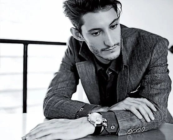 Pierre Niney - Makeup Artist: Carole Hannah