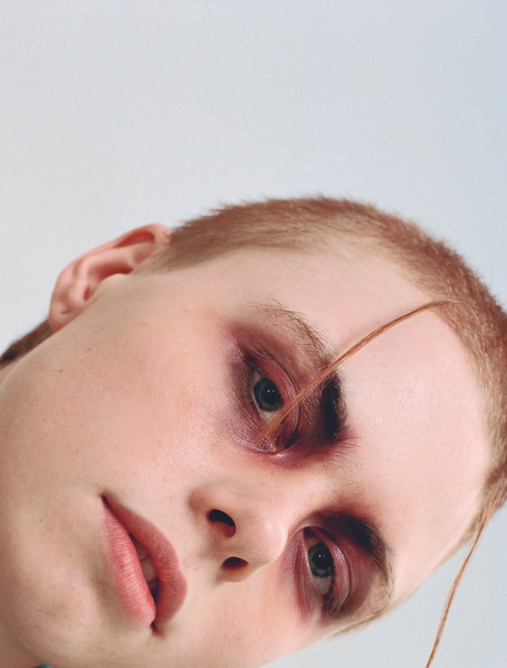 Numero Cina - Estelle Hanania 