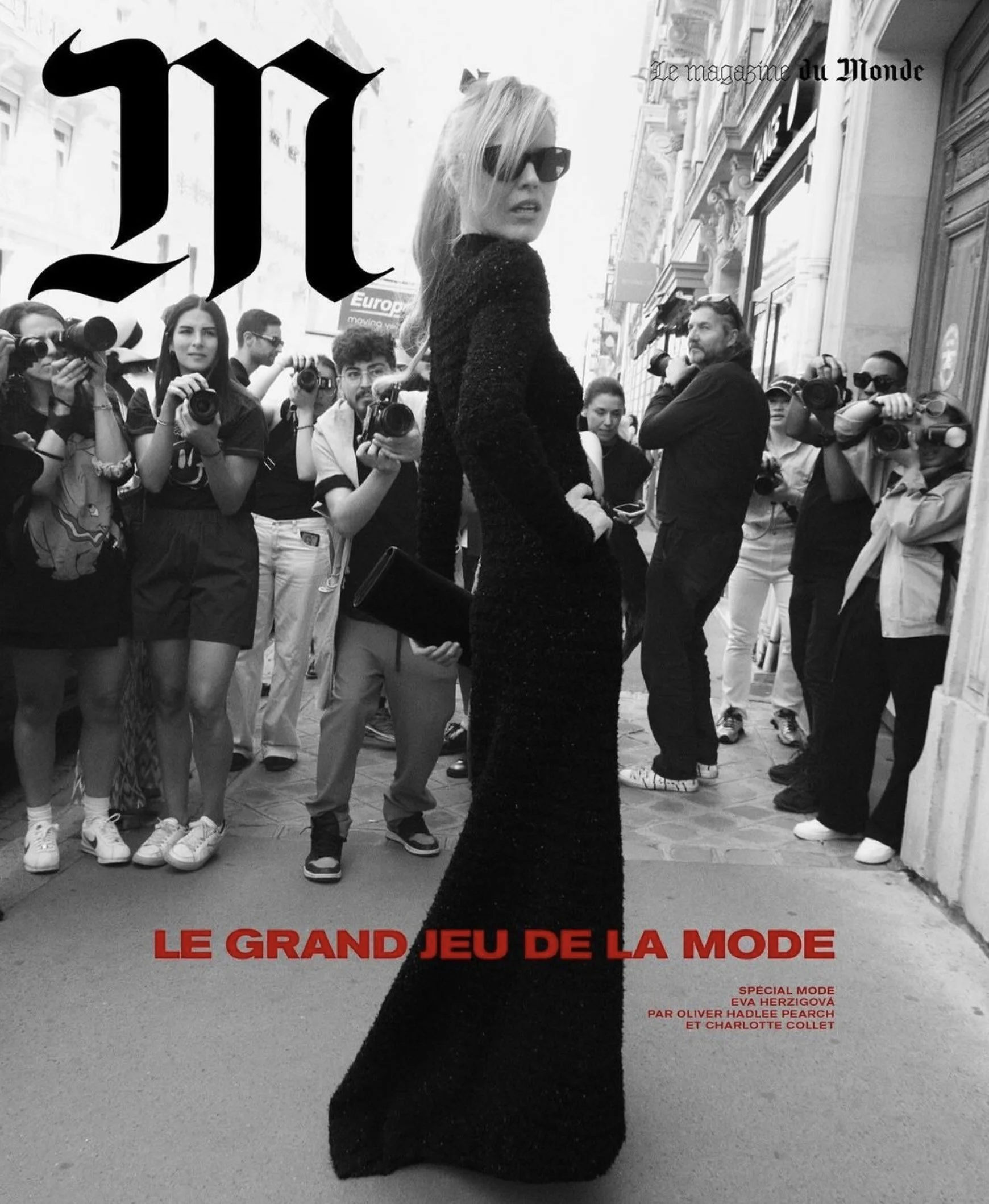 M Le magazine du Monde / Eva Herzigova - Oliver Hadlee Pearch 