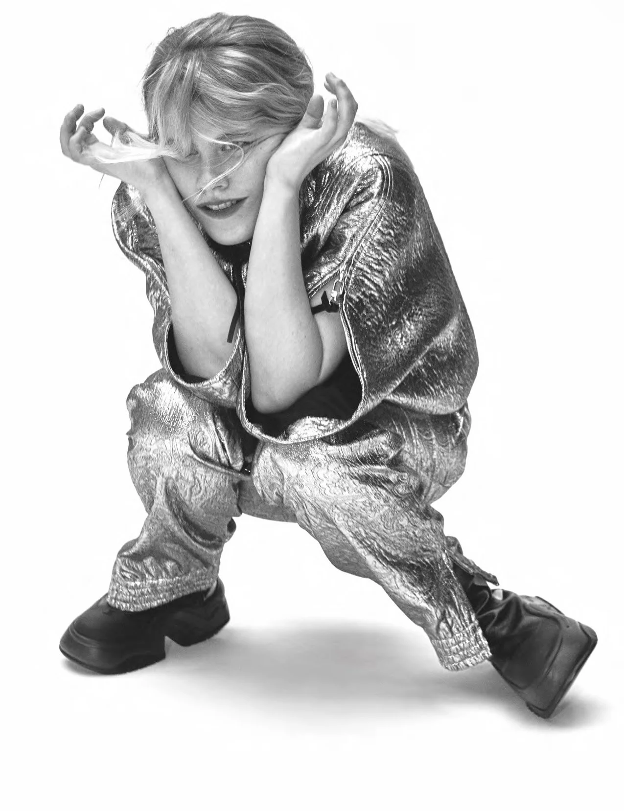 Harper's Bazaar France / Zaho De Sagazan - Oliver Hadlee Pearch - Hair Stylist: Vincent de Moro