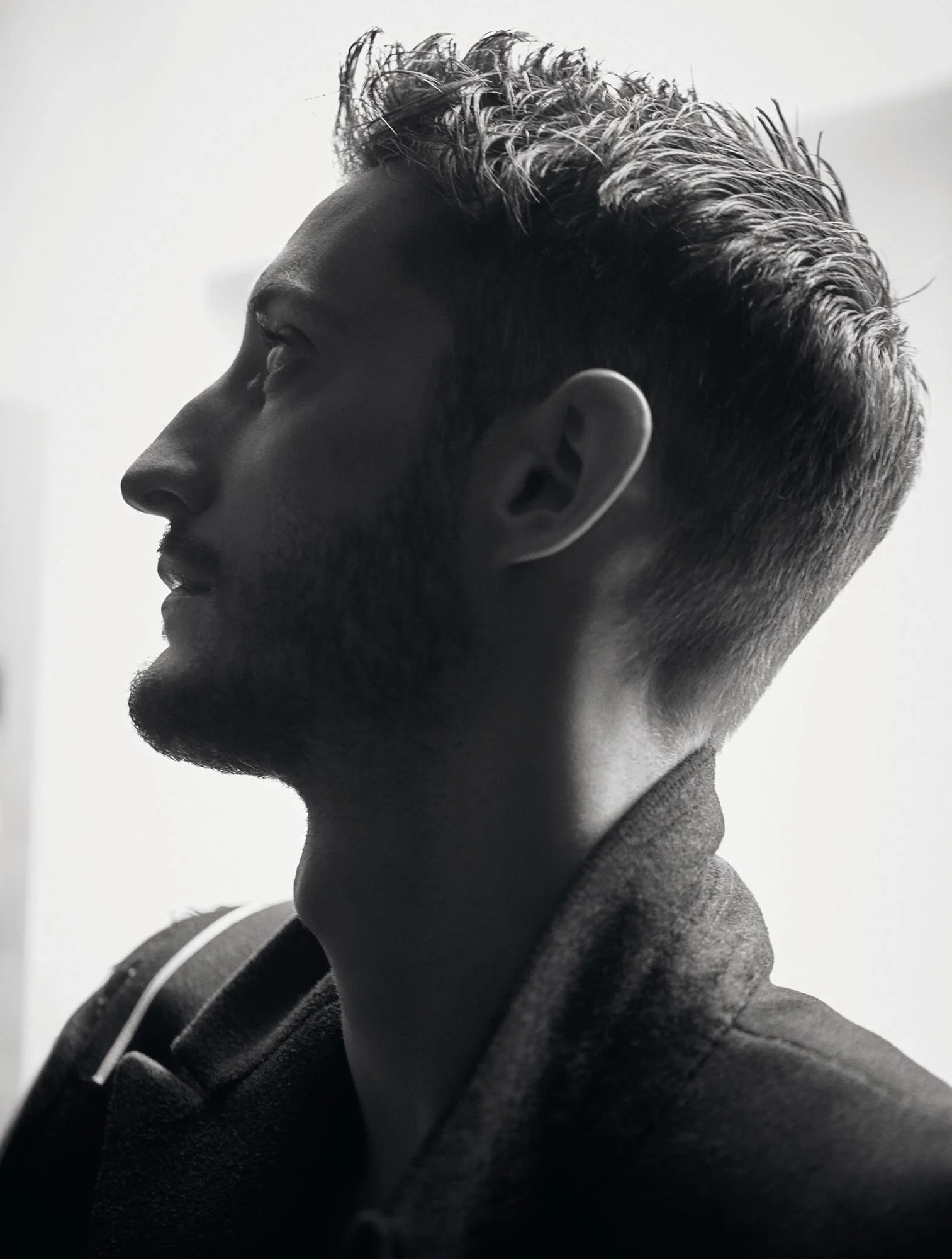 Pierre Niney - Makeup Artist: Alexandra Schiavi