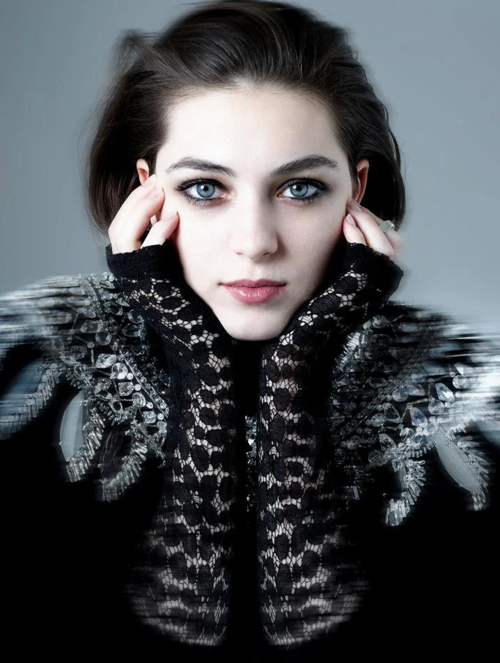 Madame Figaro - Anamaria Vartolomei - Manicurist: Huberte Cesarion