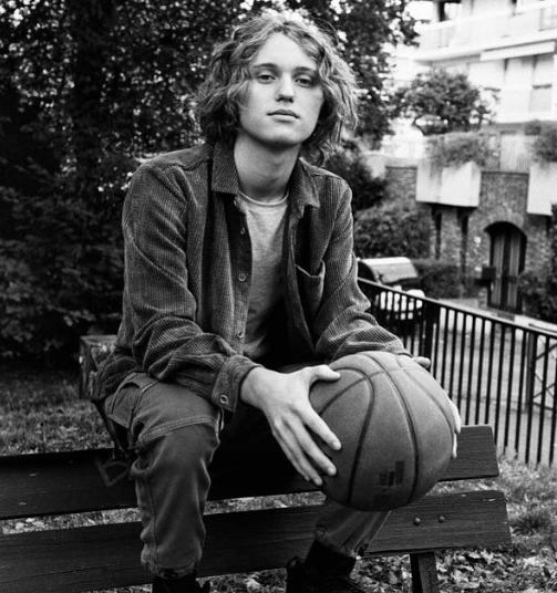 Acadomia - Sophia Van Der Perre 