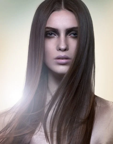 Hair Stylist: Caroline Bufalini