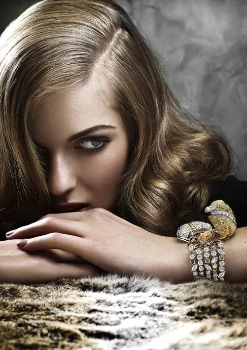 Hair Stylist: Vincent de Moro