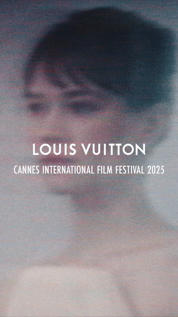 louisvuitt-ezgif.com-video-to-gif-converter.gif