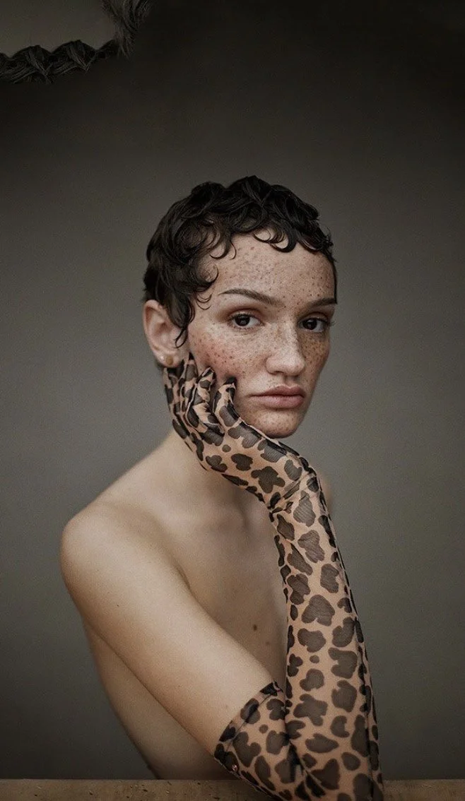 Gala - Dominique Évêque - Hair Stylist: Vincent de Moro