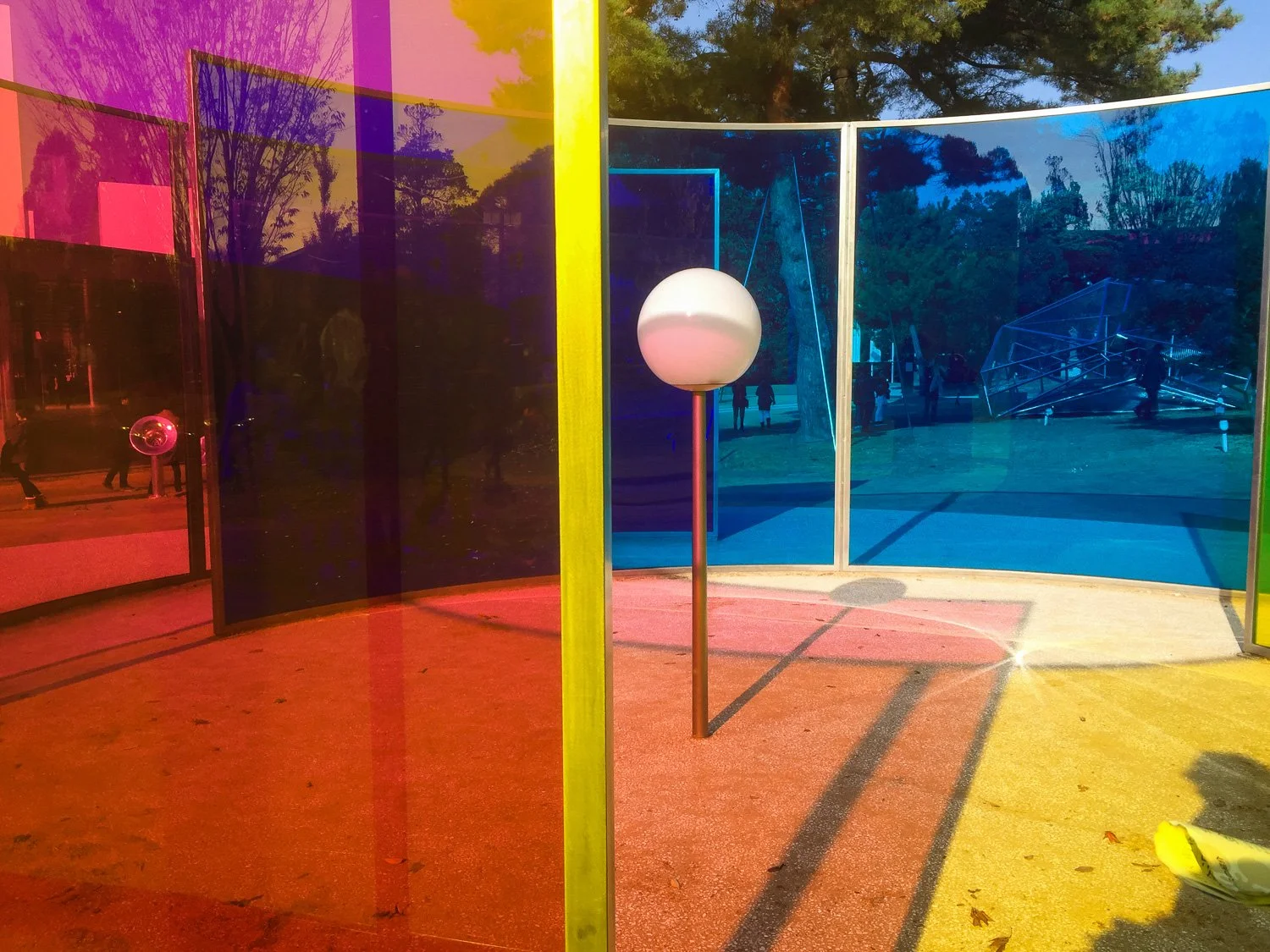  Olafur Eliasson (Colour activity house) 
