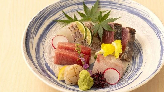 photo © Cha Cha Hana