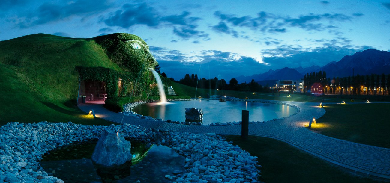  The Giant by André Heller - photo © Anatol Jasiutyn 