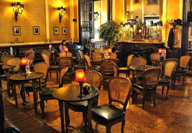 Muvesz Kavehaz-1.jpg