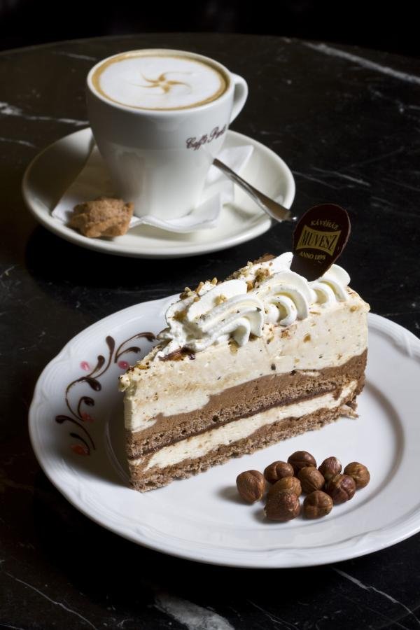 Muvesz Kavehaz-5.jpg