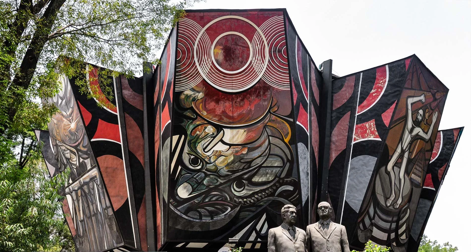 Polyforum Siqueiros a Sci-Fi Temple of Mexican Muralism