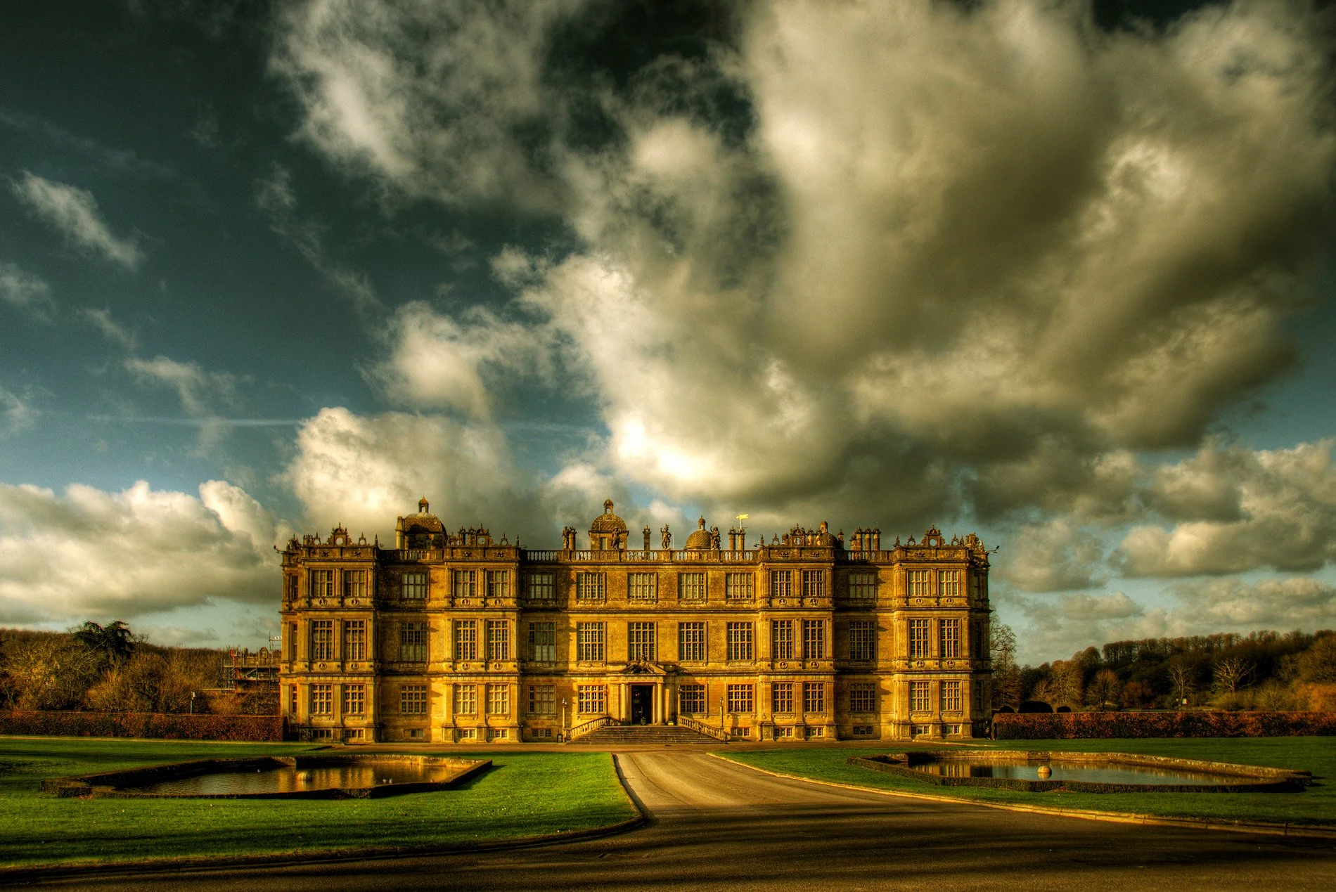 Longleat House an Elizabethan Vision in Green