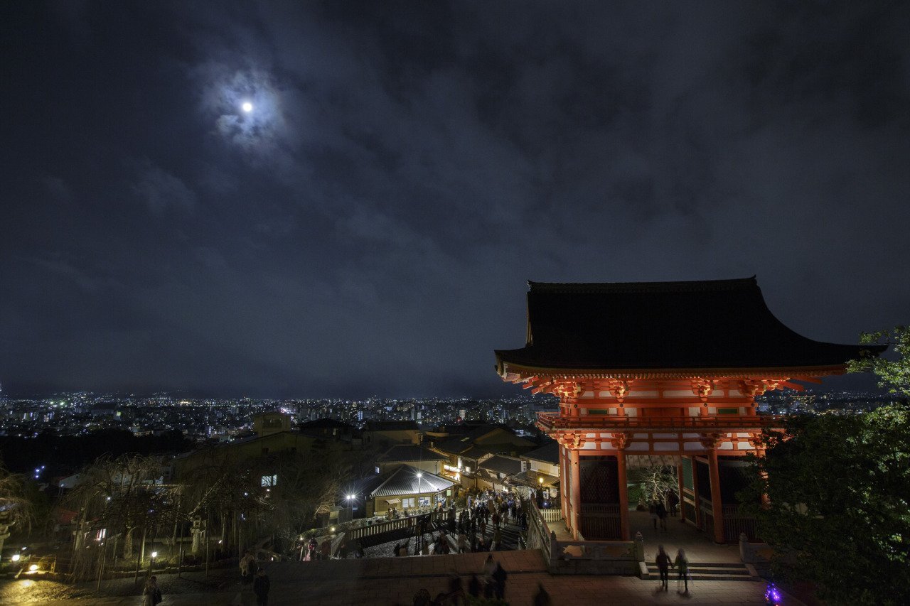 Kyyomizu-Dera-Temple-05.jpg