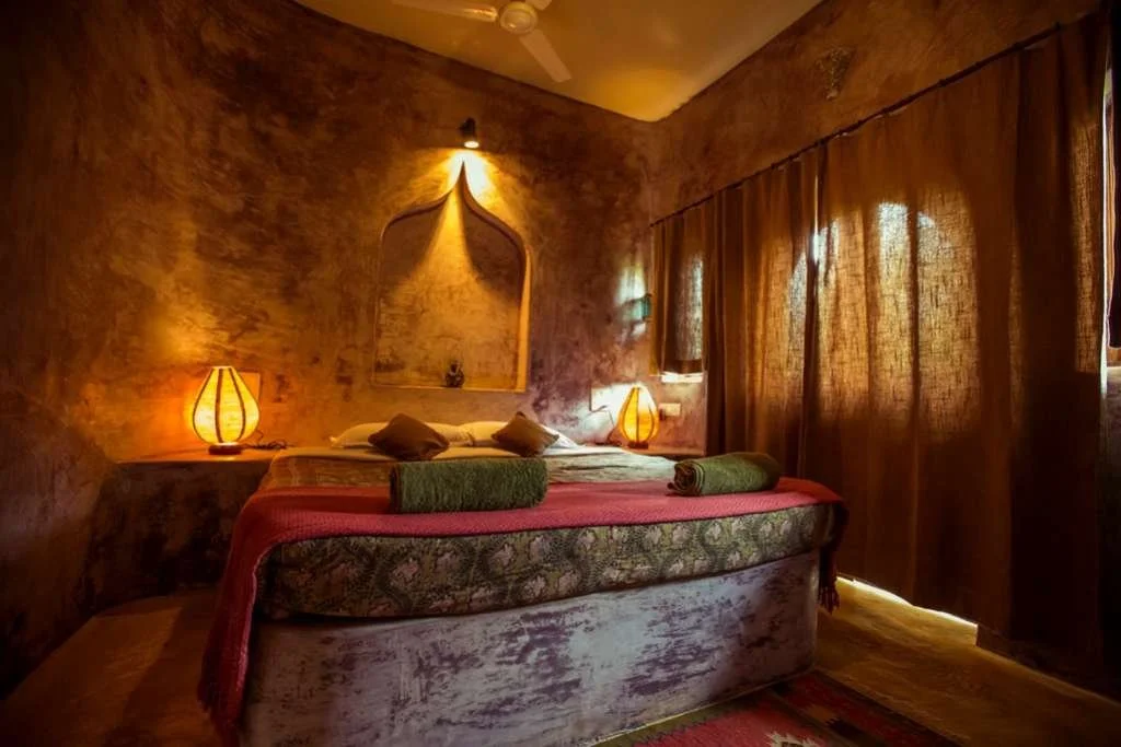 25-accommodation-image-1575287171.jpg