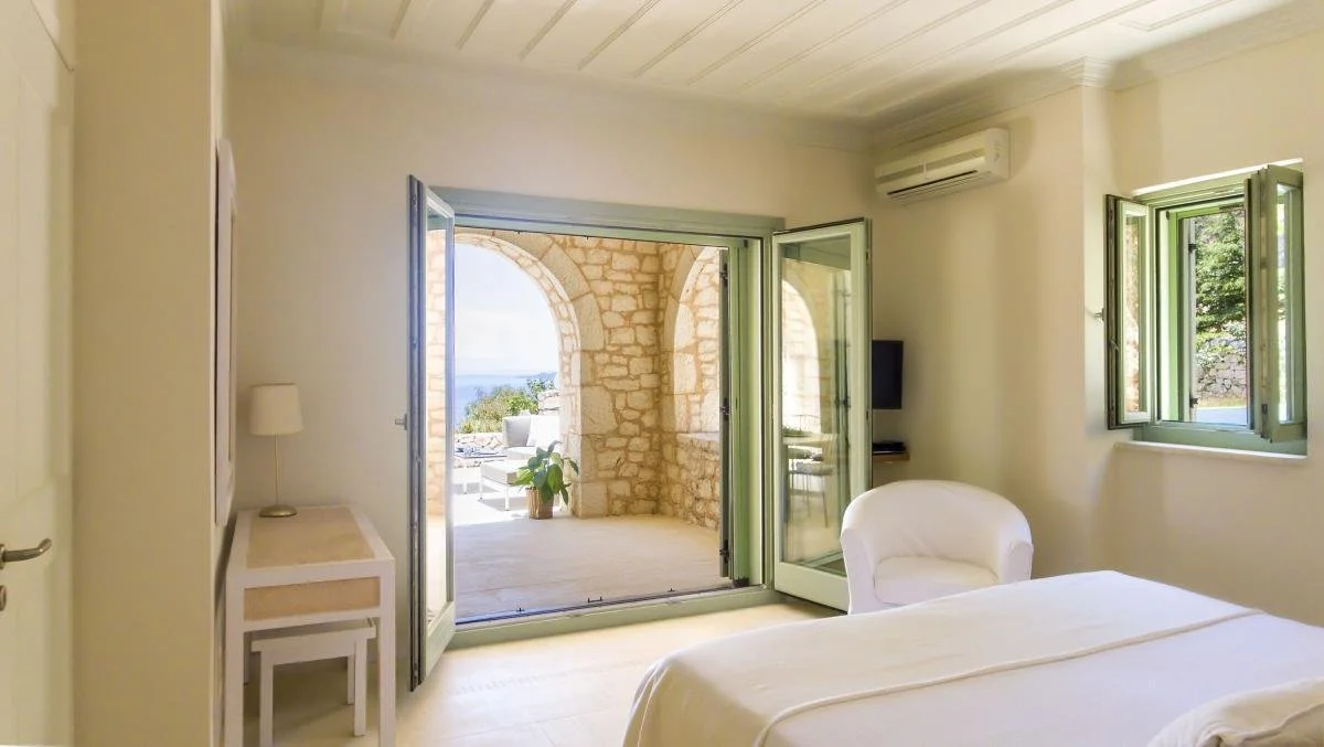 Margherita Dal Pra Lefkada Villa Eos_room_downstairs_right_2.jpg