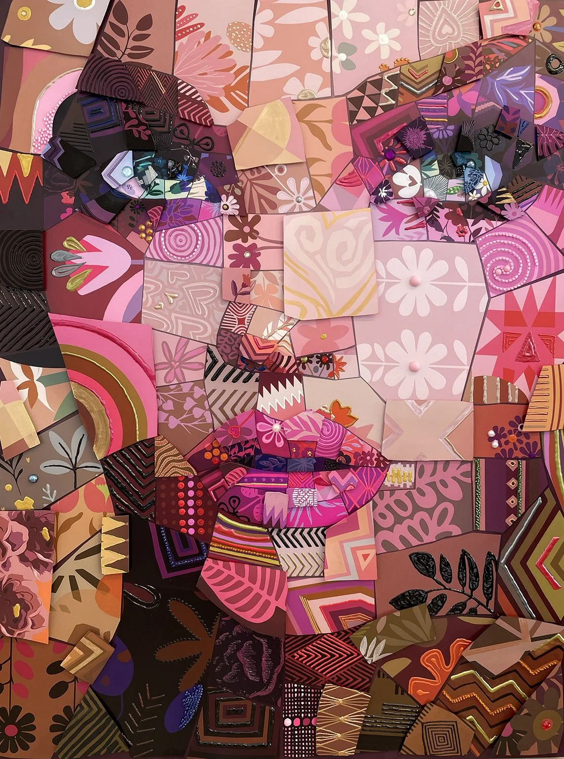 Colorful portrait of a blond girl in Singularis Art. Geometric pattern color matching algorithms, concentric circles, symmetrical forms, and optical mixing based on Gestalt psychology.