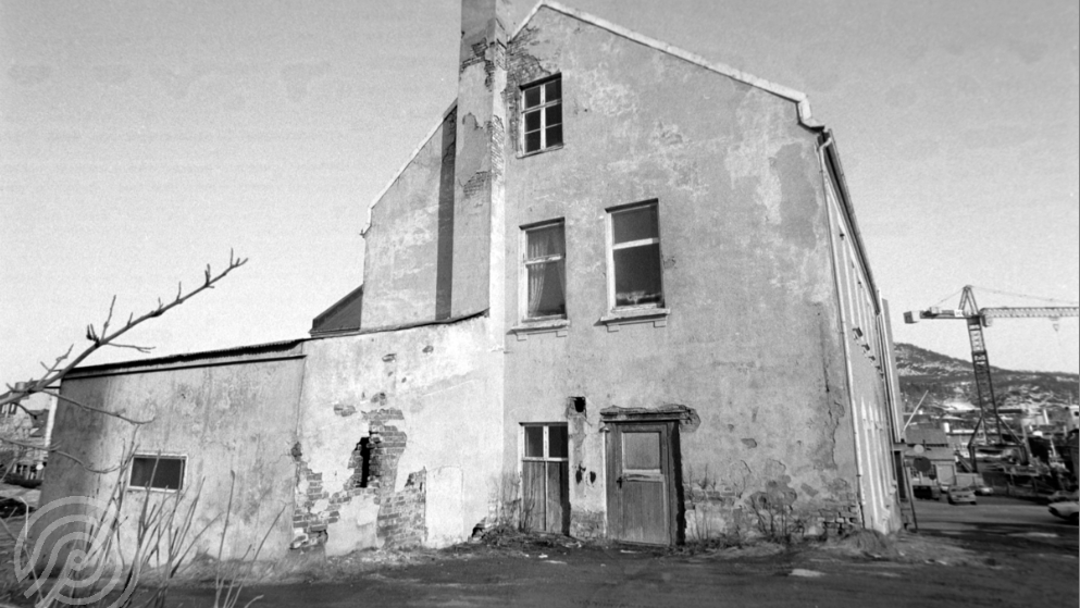 Arkivfilm og byvandring – Harstad Ullvarefabrikk