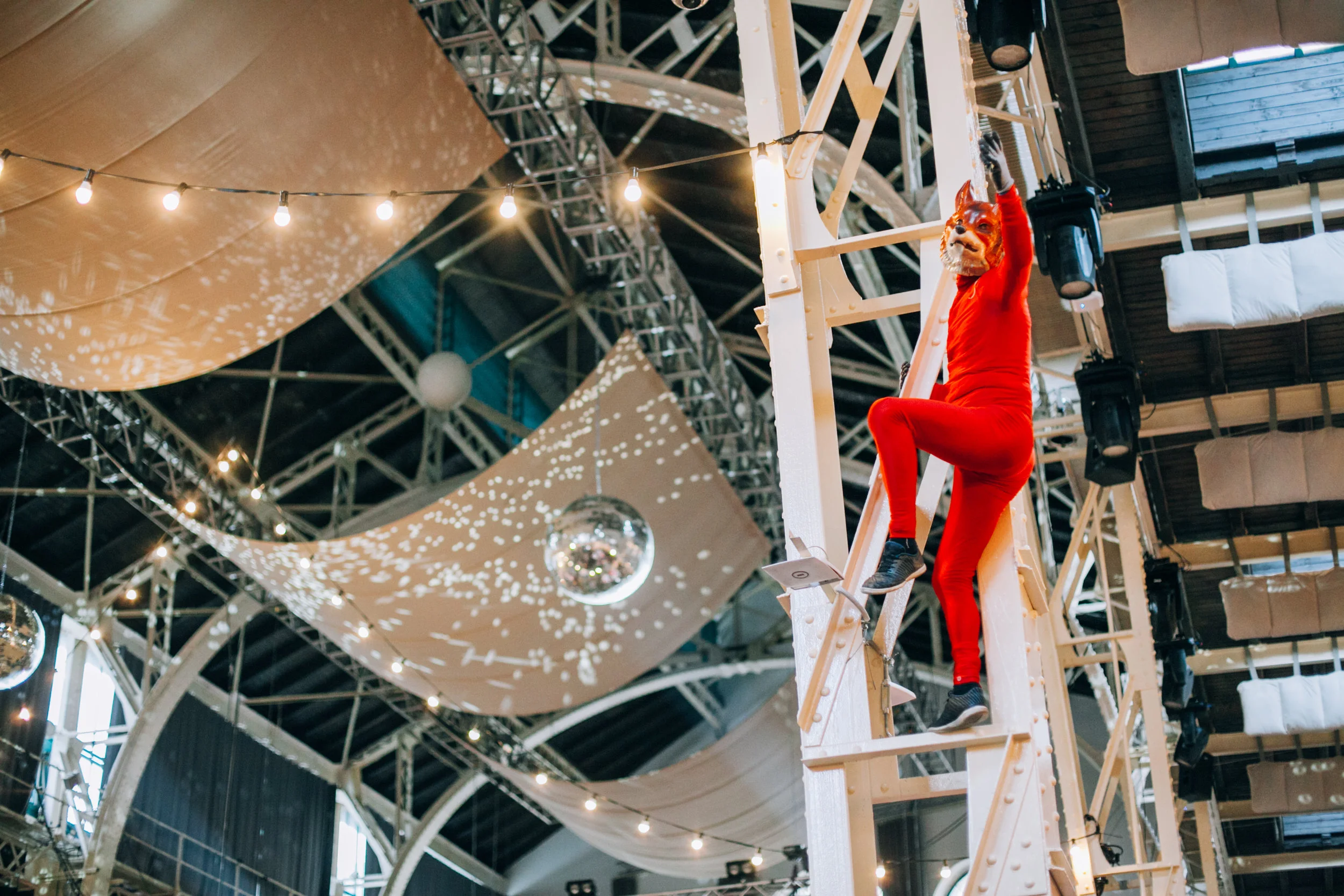 ÅPNINGSFILM+EKSPERIMENTELL KORTFILM+PERFORMANCE