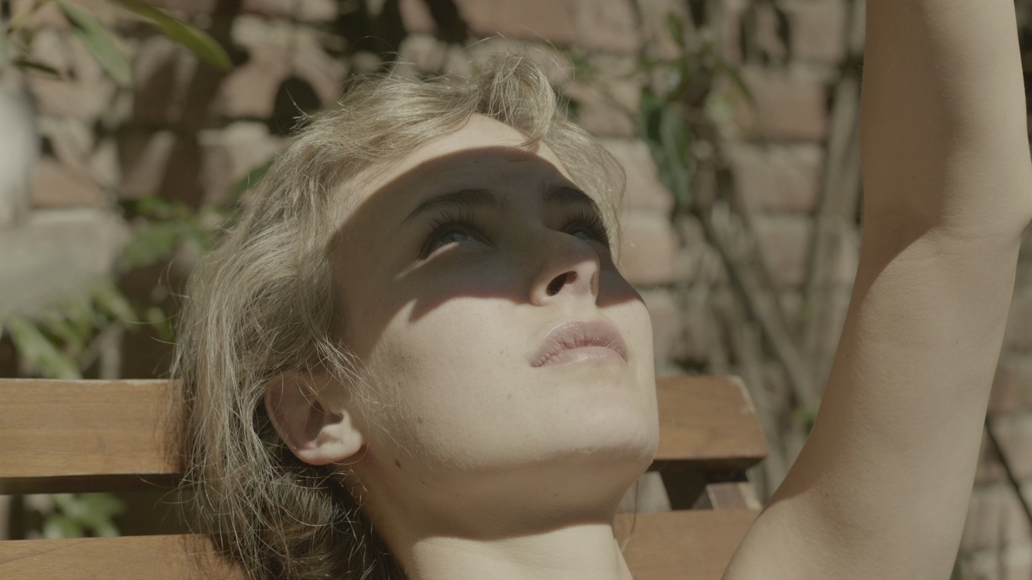 STILL NIGHT, STILL LIGHT - NORGESPREMIERE