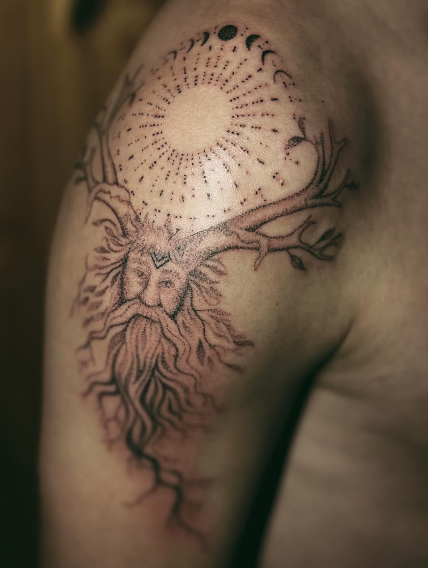 Deep gratitude for Laurie for coming to me for this second ceremony. Of the Finnish forest spirit Tapio, the king of the forest. 
🌳 
He is the majestic protector of the forest, representing the strength and majesty of the trees. It was an honour to 