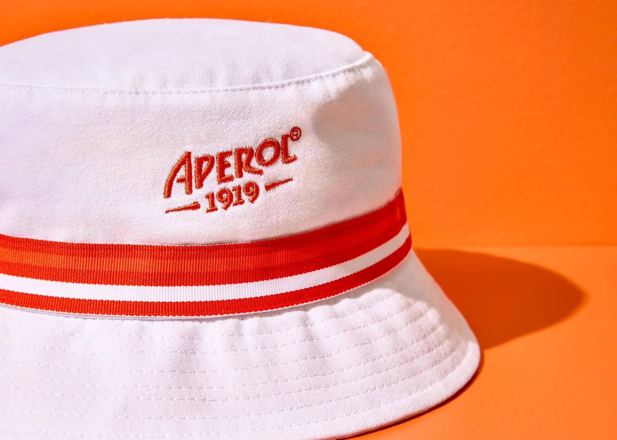 688c6ebd55c9393a09bd337f_UY240418A_APEROL-HAT-DETAIL.jpg