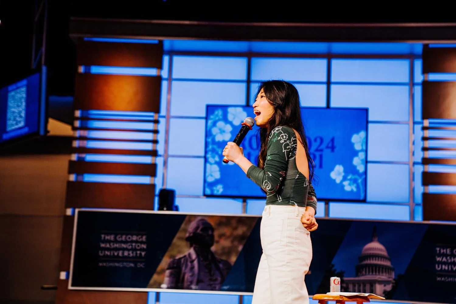 2024-roarstoryslam-dc-195.jpg