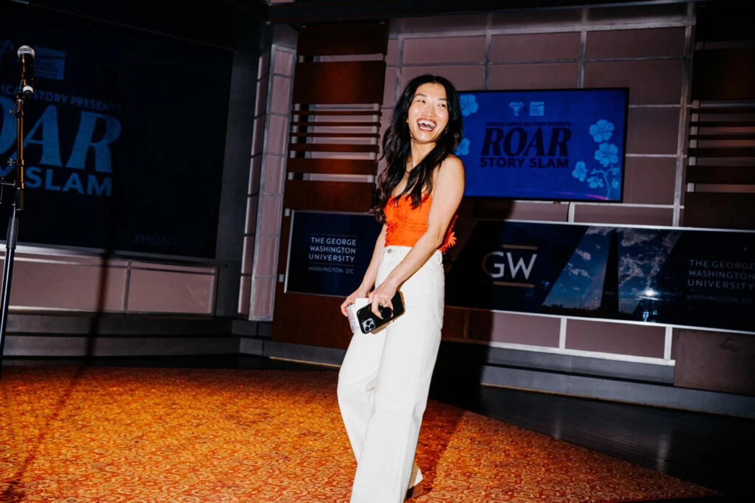 2024-roarstoryslam-dc-lowres-23-1024x683.jpg