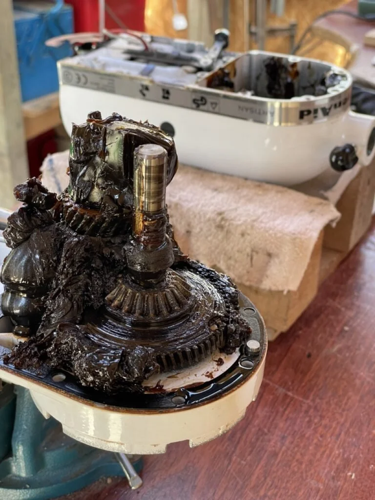 KitchenAid røremaskine – repareret med et nyt tandhjul