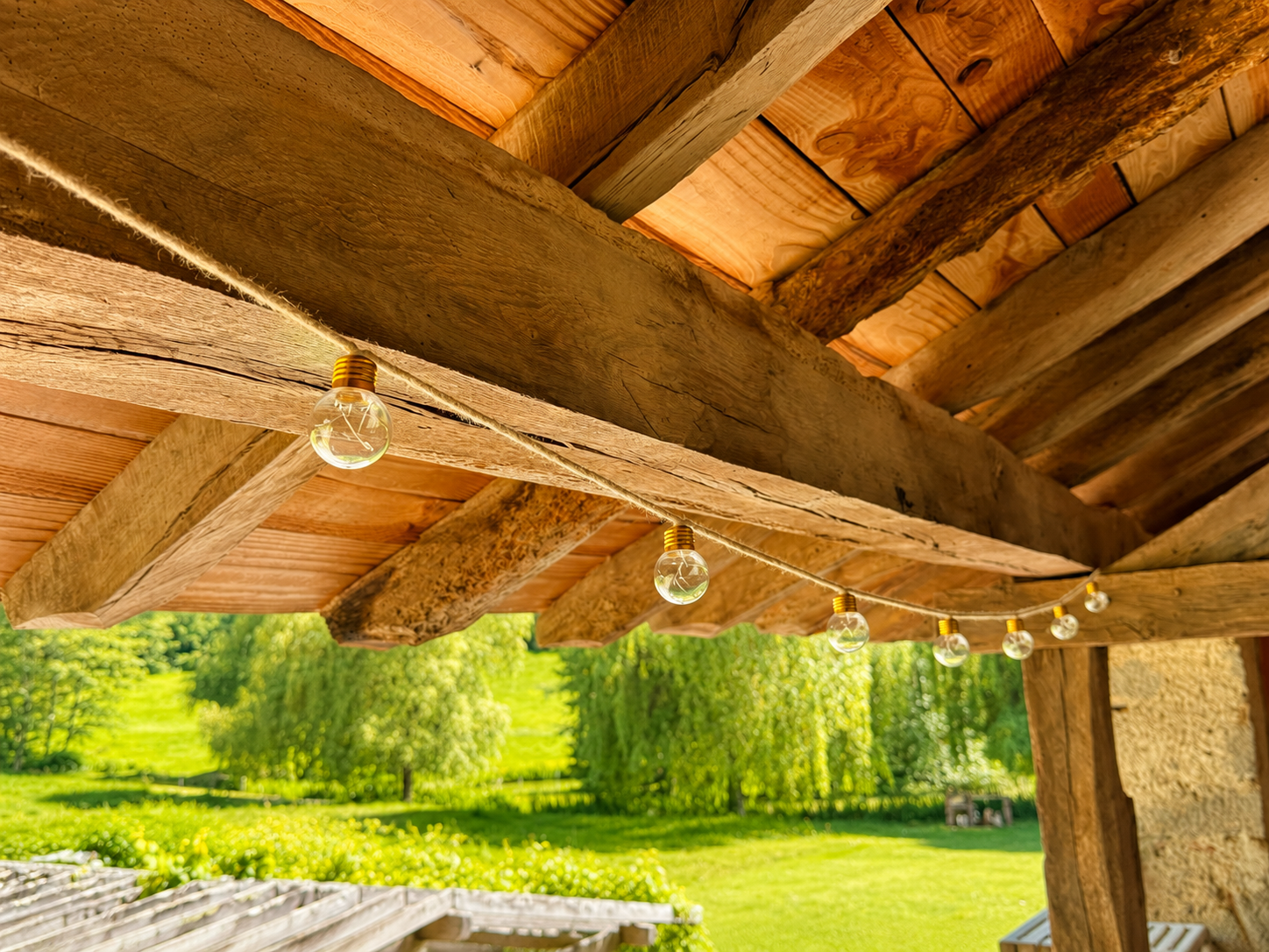 Guest House Terrace Lamps.png