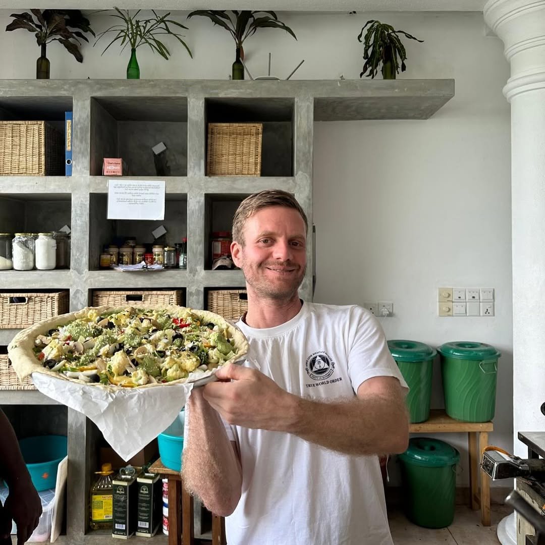 Throwback to last year’s Pizza Night at Lanka Yoga! ✌️🍕One is with fresh, vibrant veggies, homemade spicy tomato sauce the other one is a rich herby vegan pesto .jpg