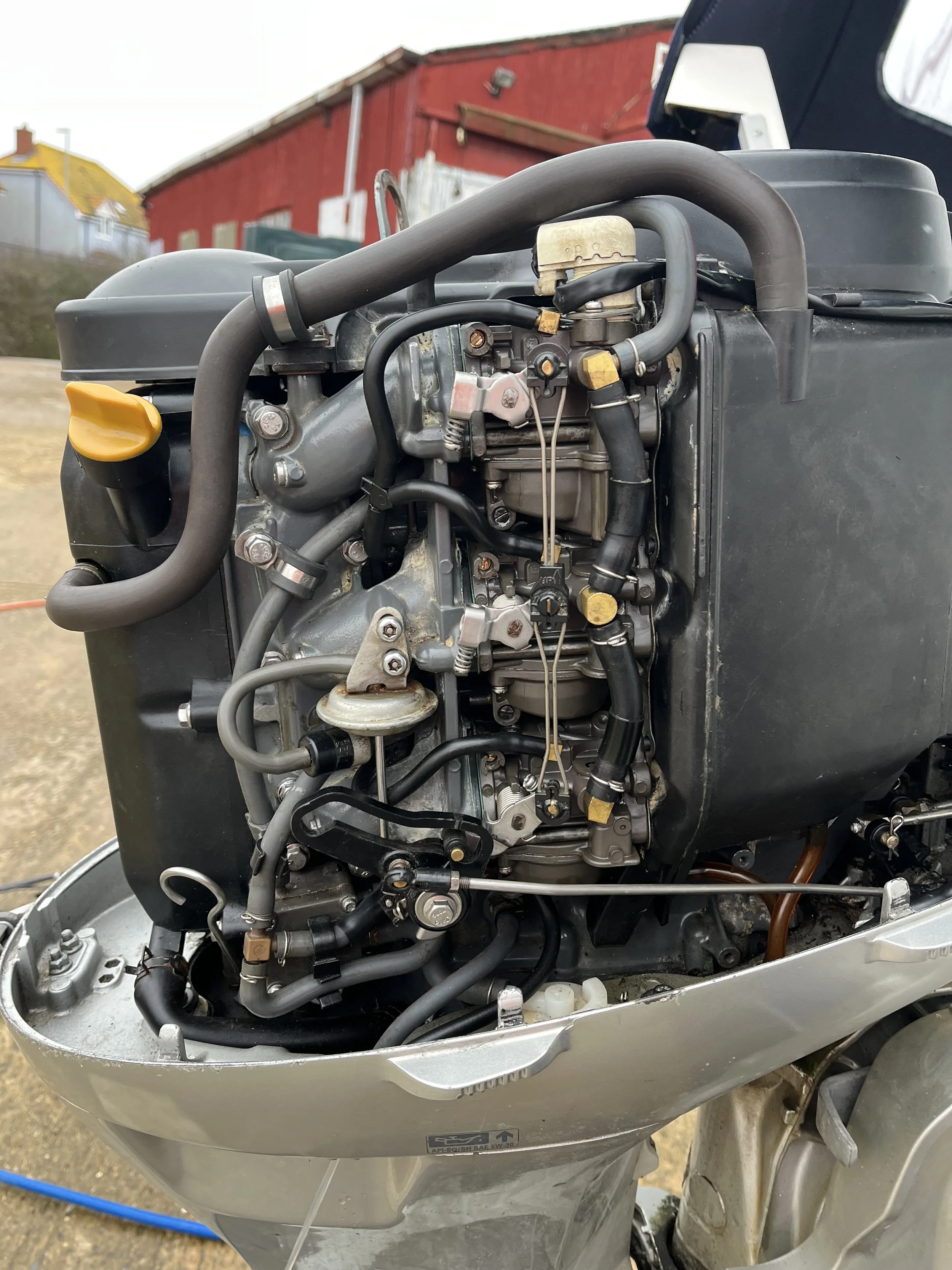 Engine close up without cover (right)