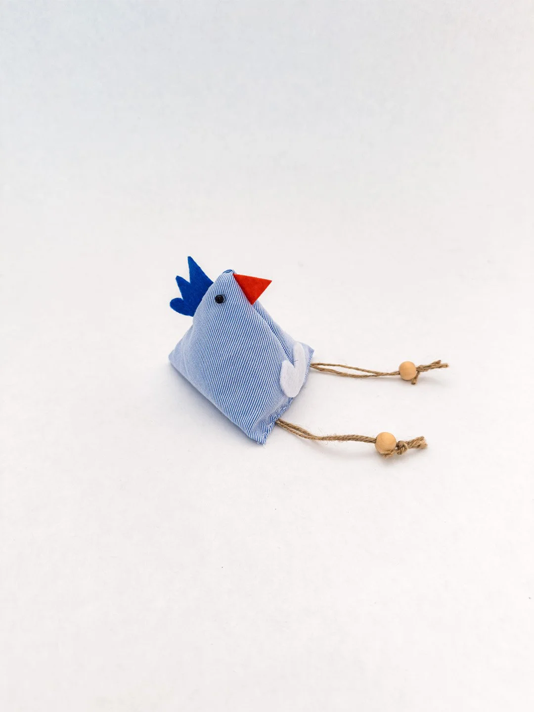 Fräulein Winterweiß – Handgenähtes Duft-Osterhuhn – Lavendel – Einzelstück