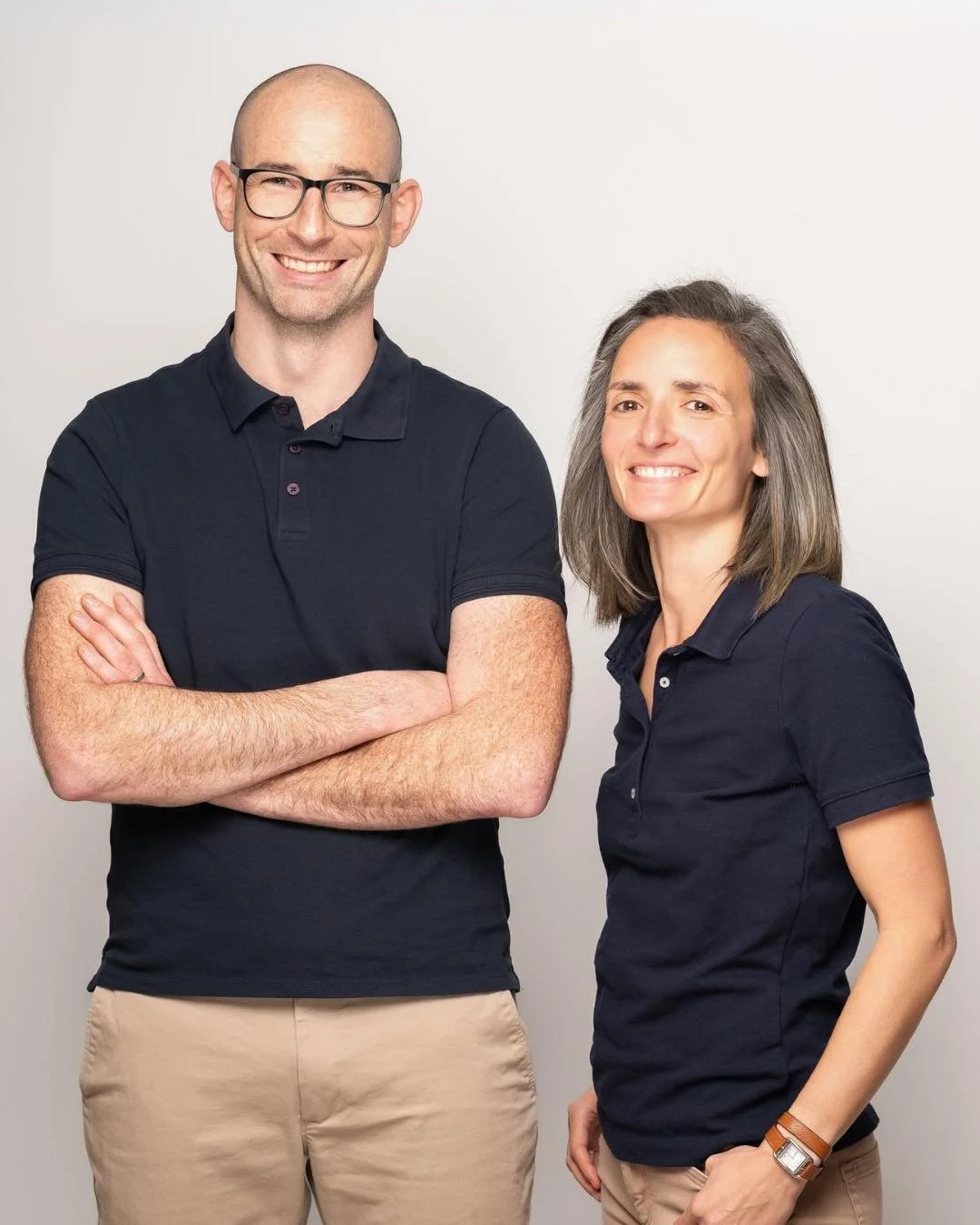 Beroa, c'est d'abord deux personnes.

Cl&eacute;ment, masseur-kin&eacute;sith&eacute;rapeute depuis 15 ans.
Marie, l'&acirc;me qui a pens&eacute; chaque mati&egrave;re, chaque lumi&egrave;re.

Ensemble, ils ont imagin&eacute; un refuge.
Pas un spa de