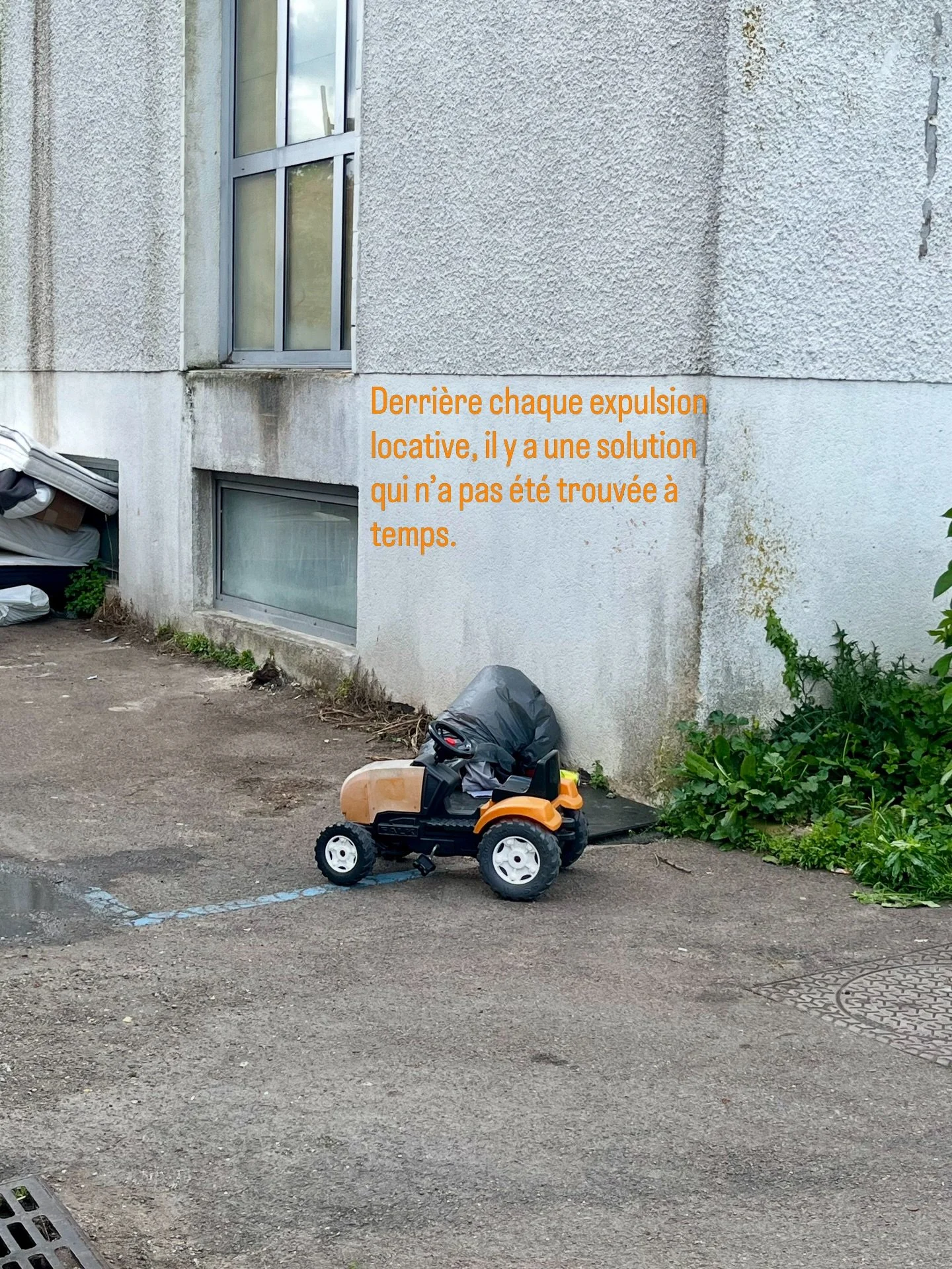 Derri&egrave;re chaque expulsion, il y a une solution qui n&rsquo;a pas &eacute;t&eacute; trouv&eacute;e &agrave; temps.

Une expulsion locative n&rsquo;arrive jamais du jour au lendemain.Elle est souvent le r&eacute;sultat de difficult&eacute;s qui 