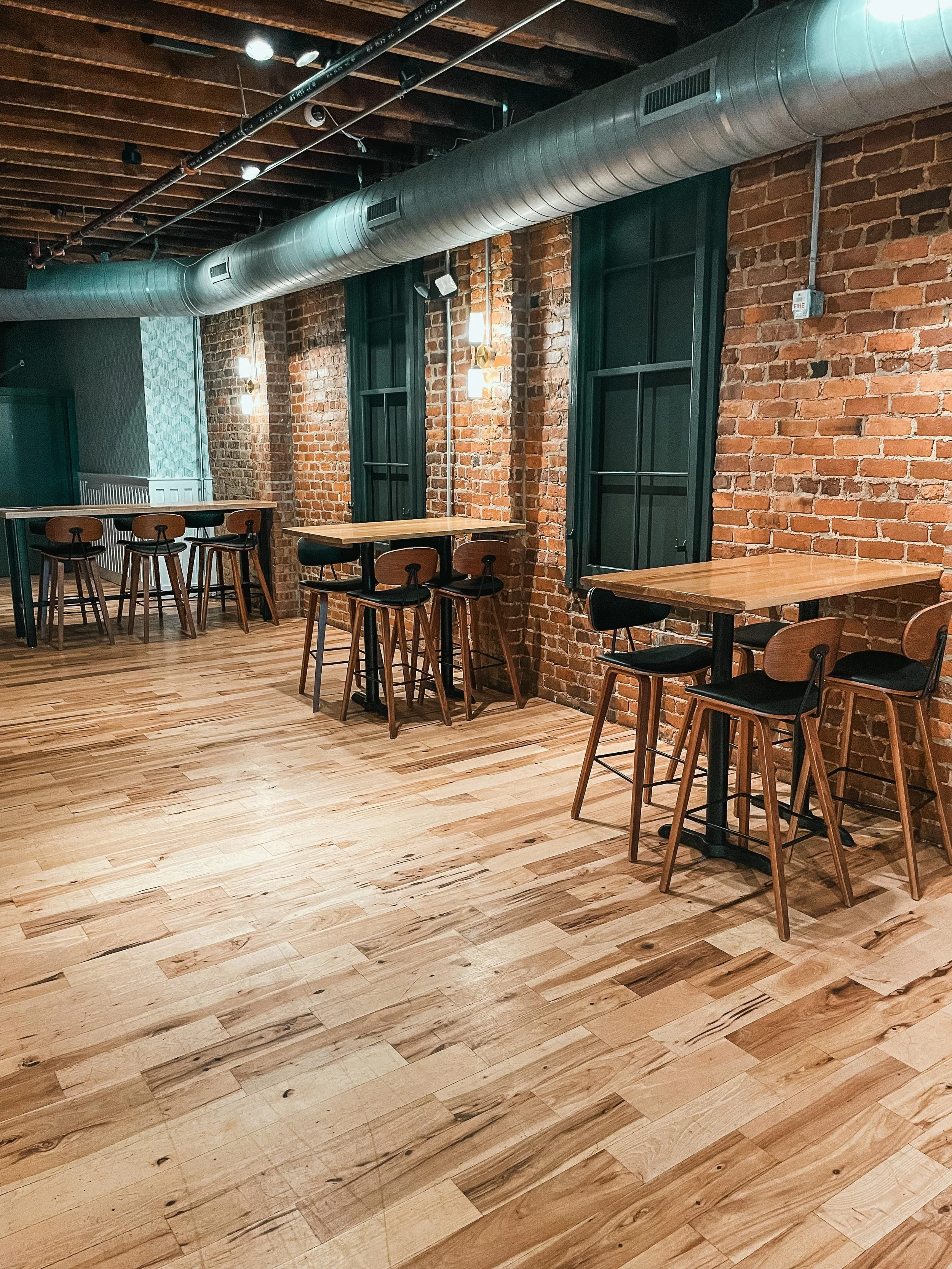 204 North - Upstairs_-_Bar_Area.jpg
