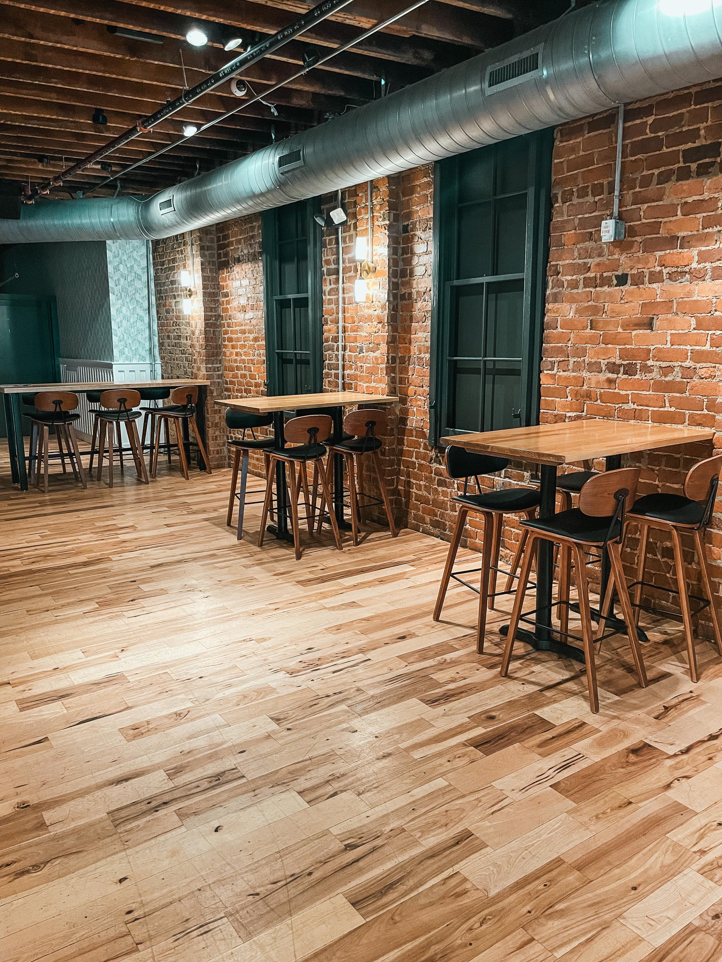 204 North - Upstairs_-_Bar_Area.jpg