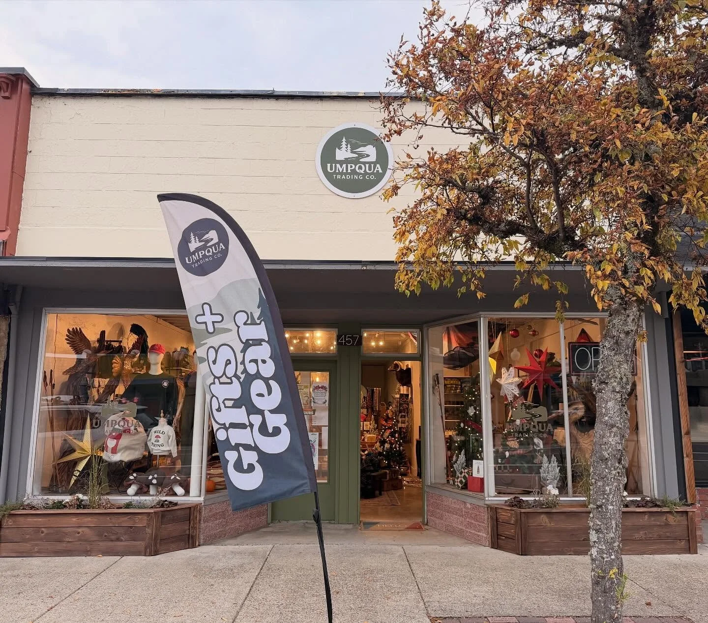 Now for my next trick&hellip; the exterior is about to be lit and Festive AF.