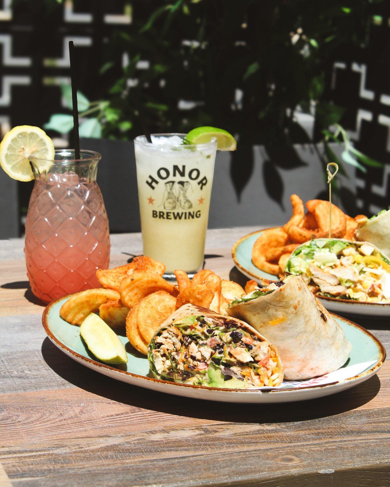 🌯 June Wrap Specials Have Arrived at Honor Fairfax! 🌯

Looking for the perfect lunch? We've got three delicious wrap specials available all month long at Honor Fairfax!

⭐ Southwest Chicken Salad Wrap
Chicken, avocado, charred corn, black beans, pi