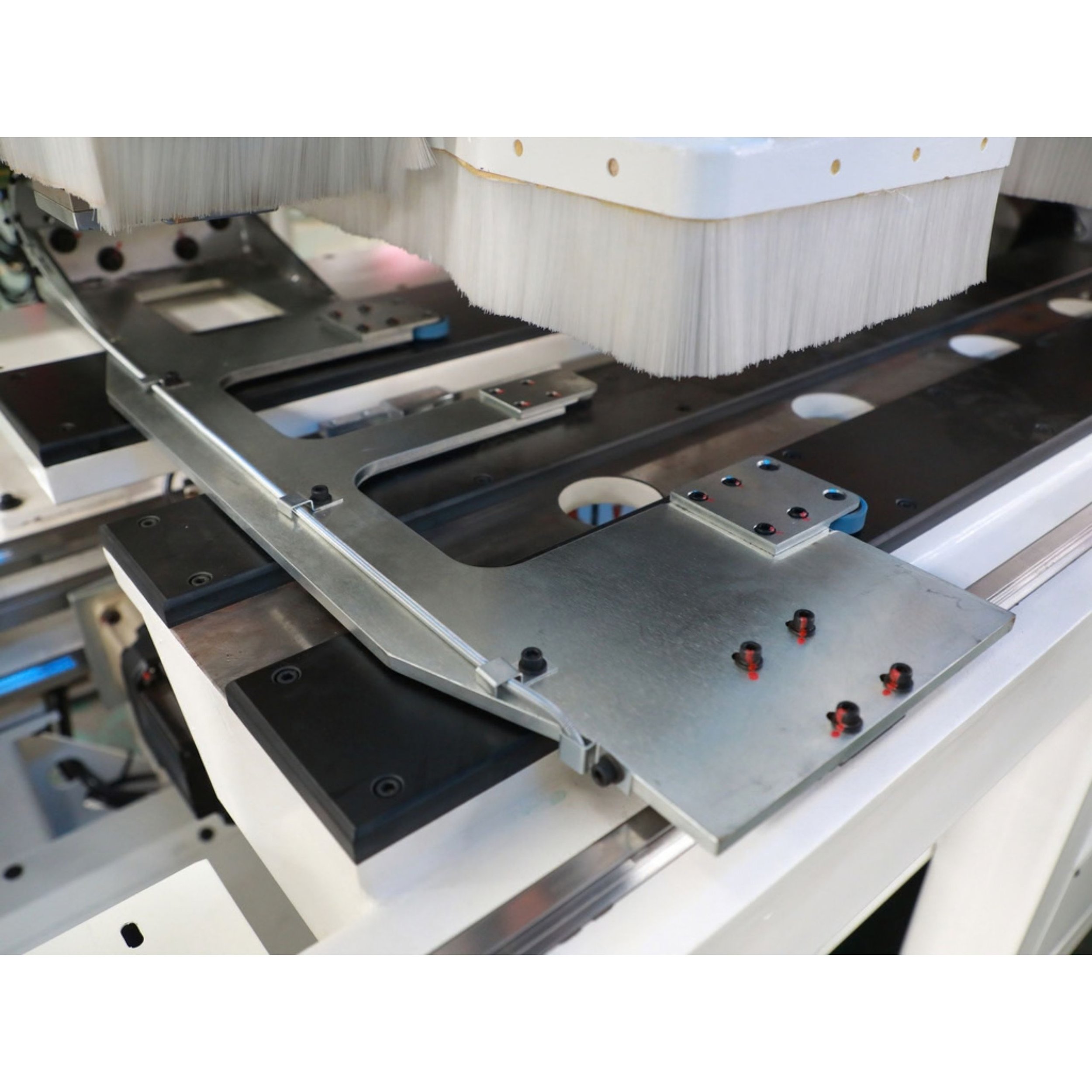 Automatic side aligner
