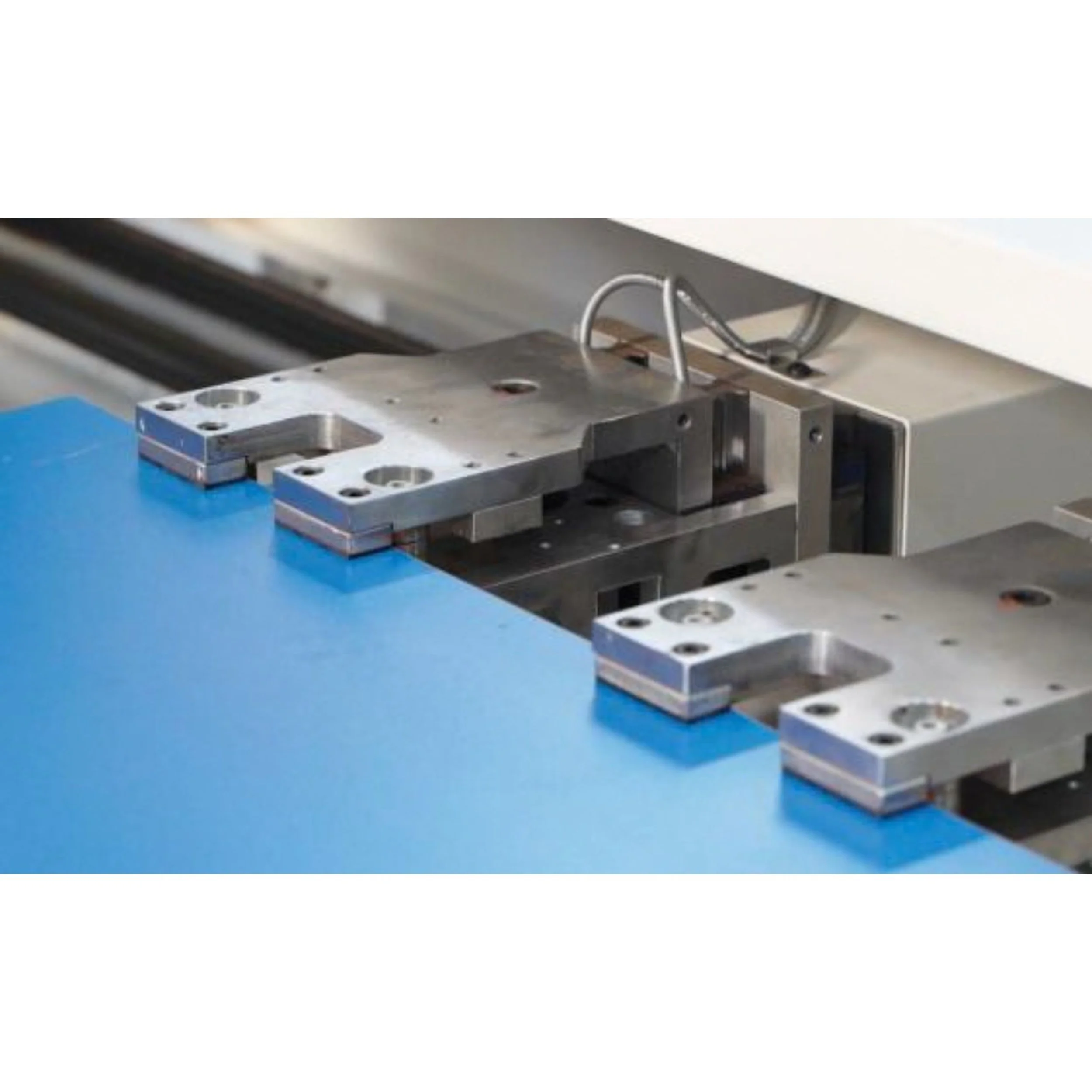 Dual C-frame servo clamps and panel measurement