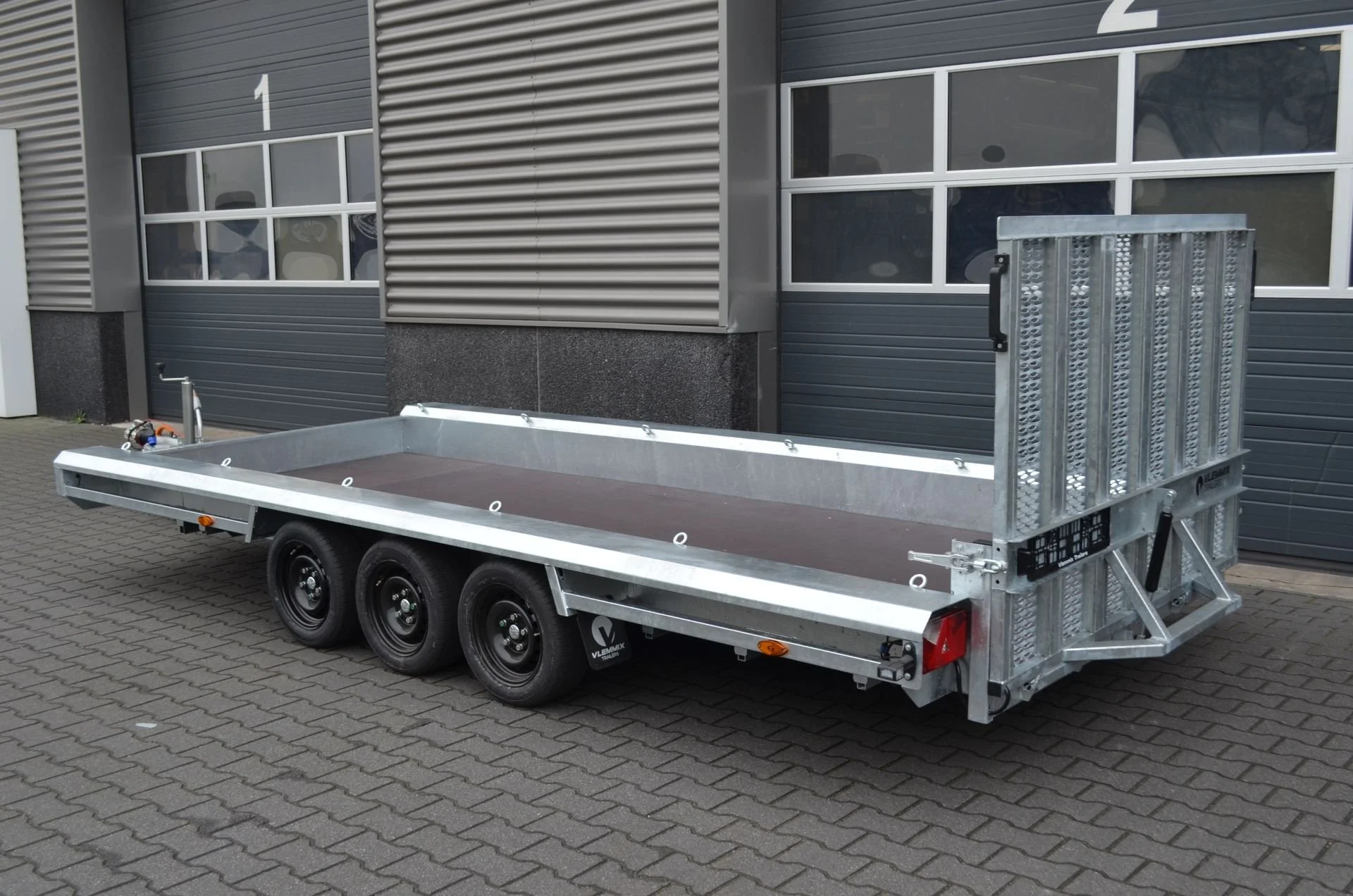 Machine transporter 4m x 1.8m – 3x1800kg2.jpg