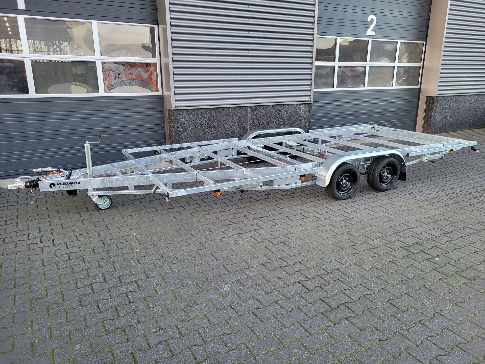 Tiny house 420 trailer 1×1800 kg.jpg