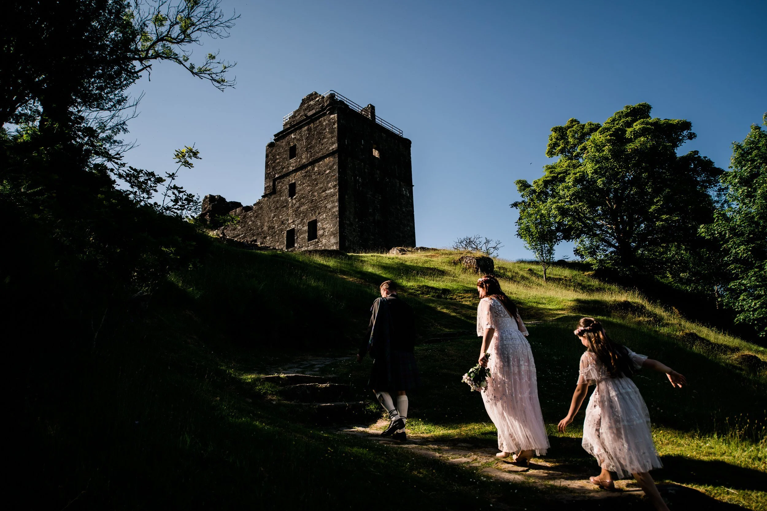 Kilmartin Castle Wedding-38.jpg