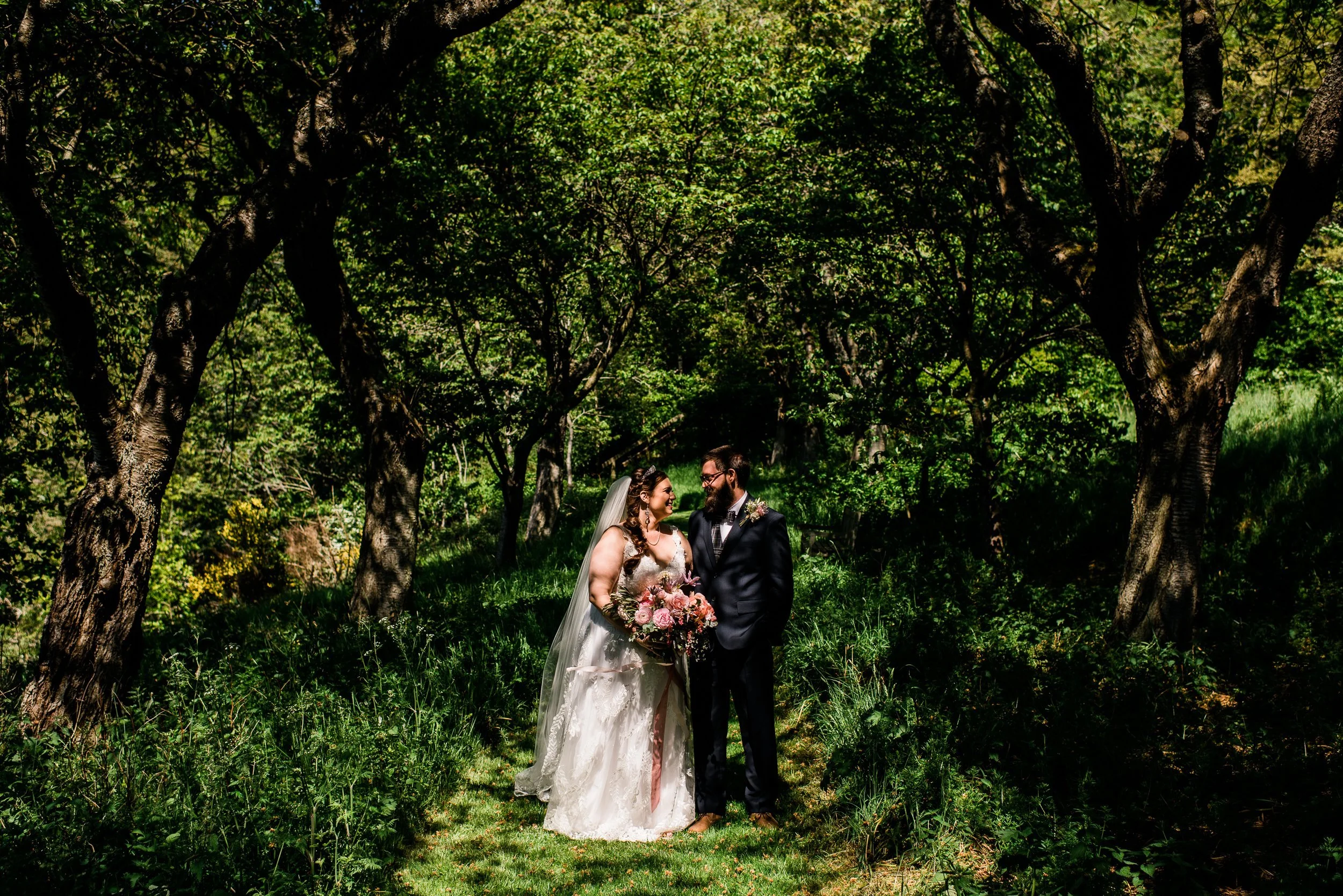 Neidpath Castle Wedding-20.jpg